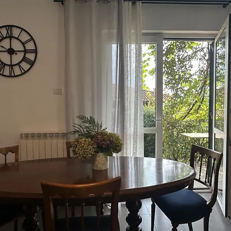 Vista View, Private Garden&parking Villa *